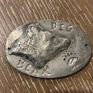 Depaolis Good Lad‎ Buckle Grizzly Big Bear 1977 3"